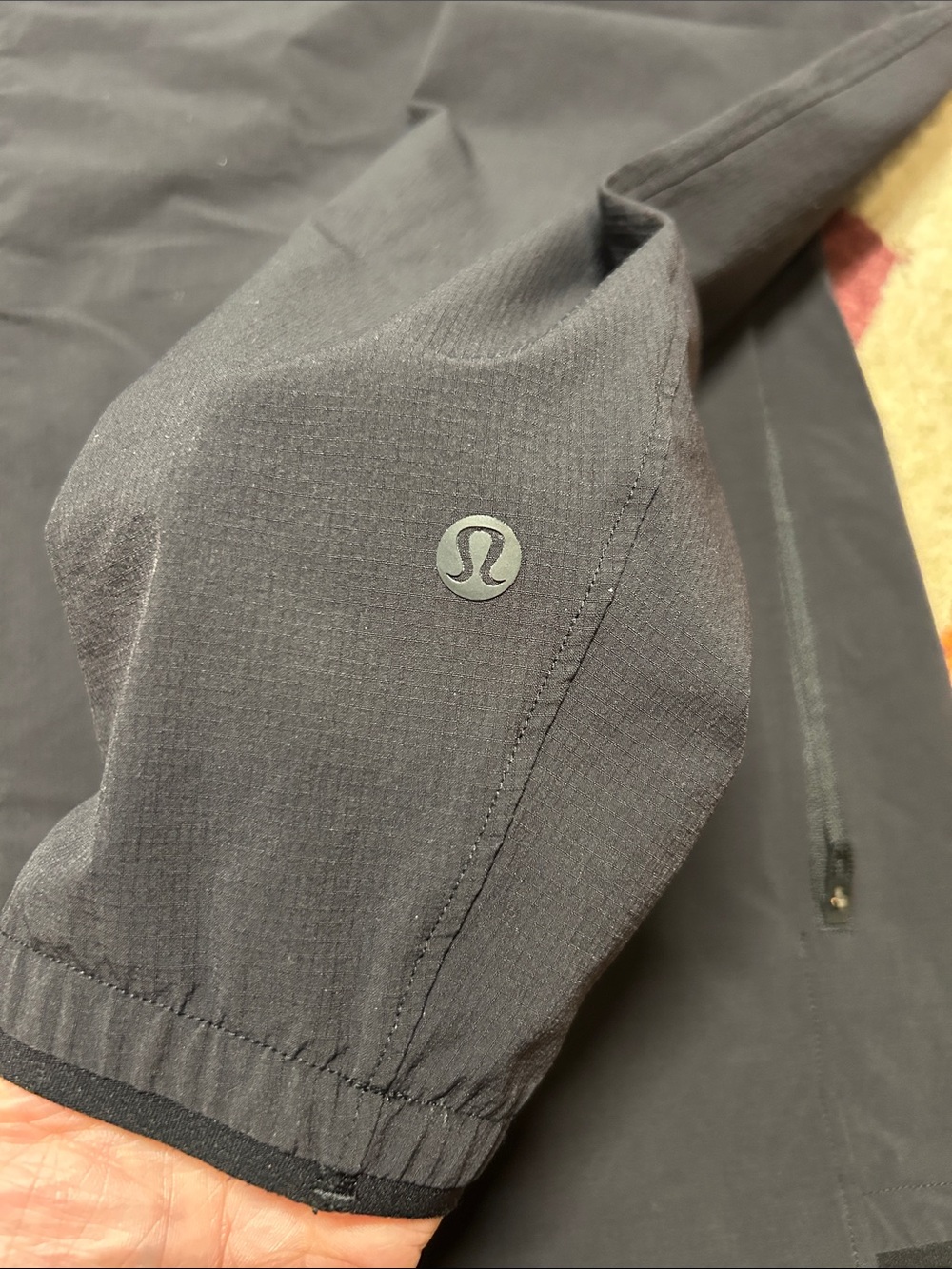 Lululemon Men’s Expeditionist Jacket Size L - Picture 2 of 10